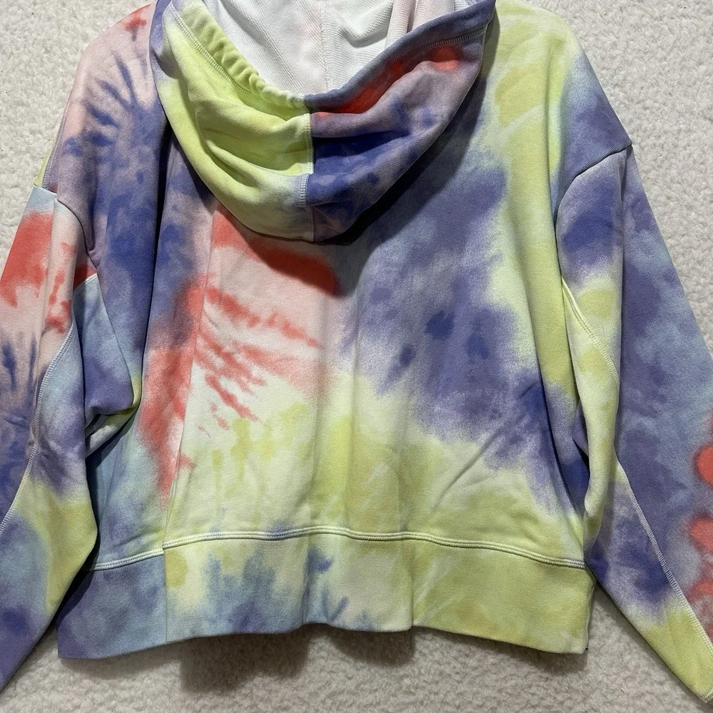 Nike Dri-FIT Get Fit Hoodie Womens Multicolor Pulse Tie-Dye  Cropped Size‎ M